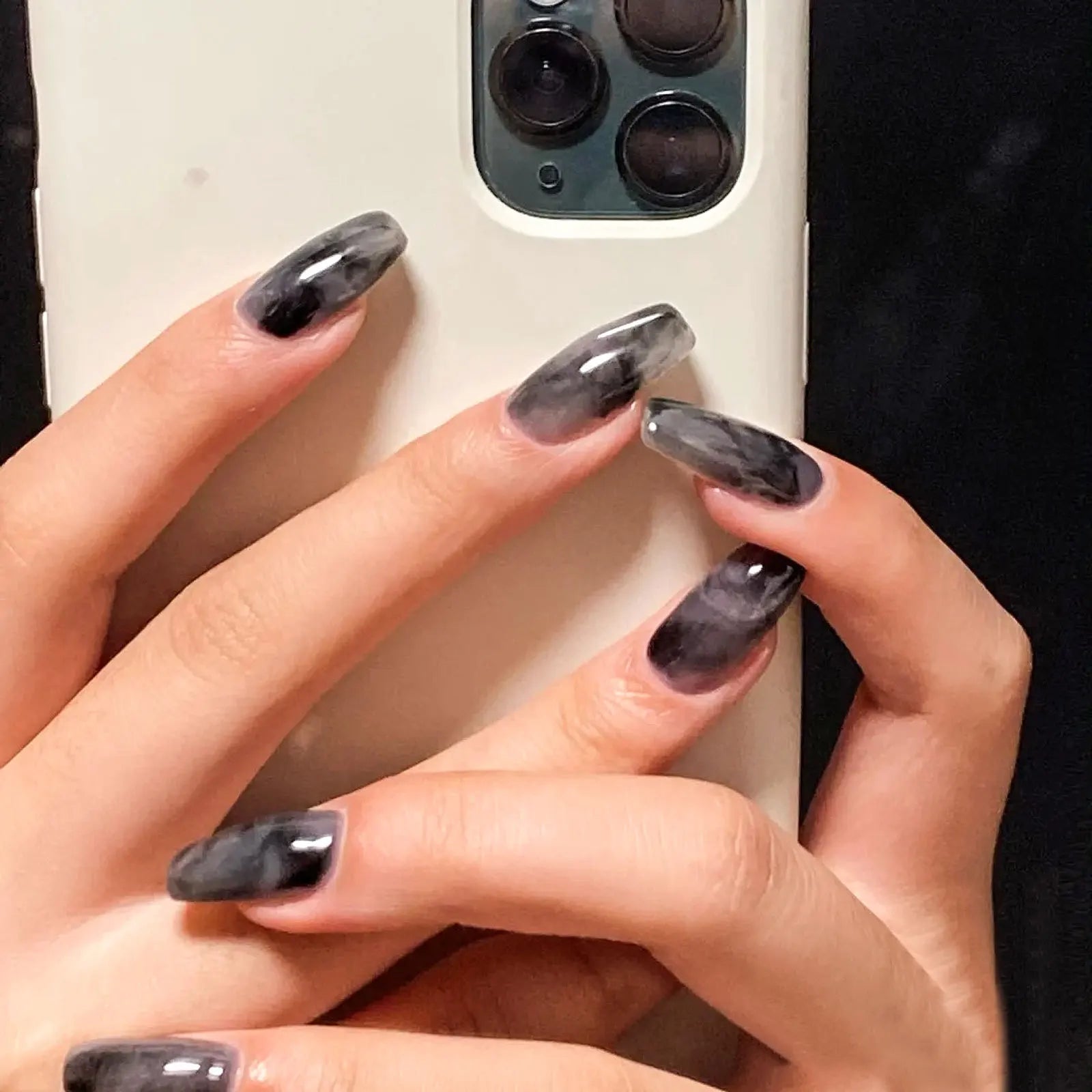 24pcs Short Fake Nail Retro Wine Red Press on Nail With Line Sequins Design Fashion False Nail Tip Manicure Wearable Detachable