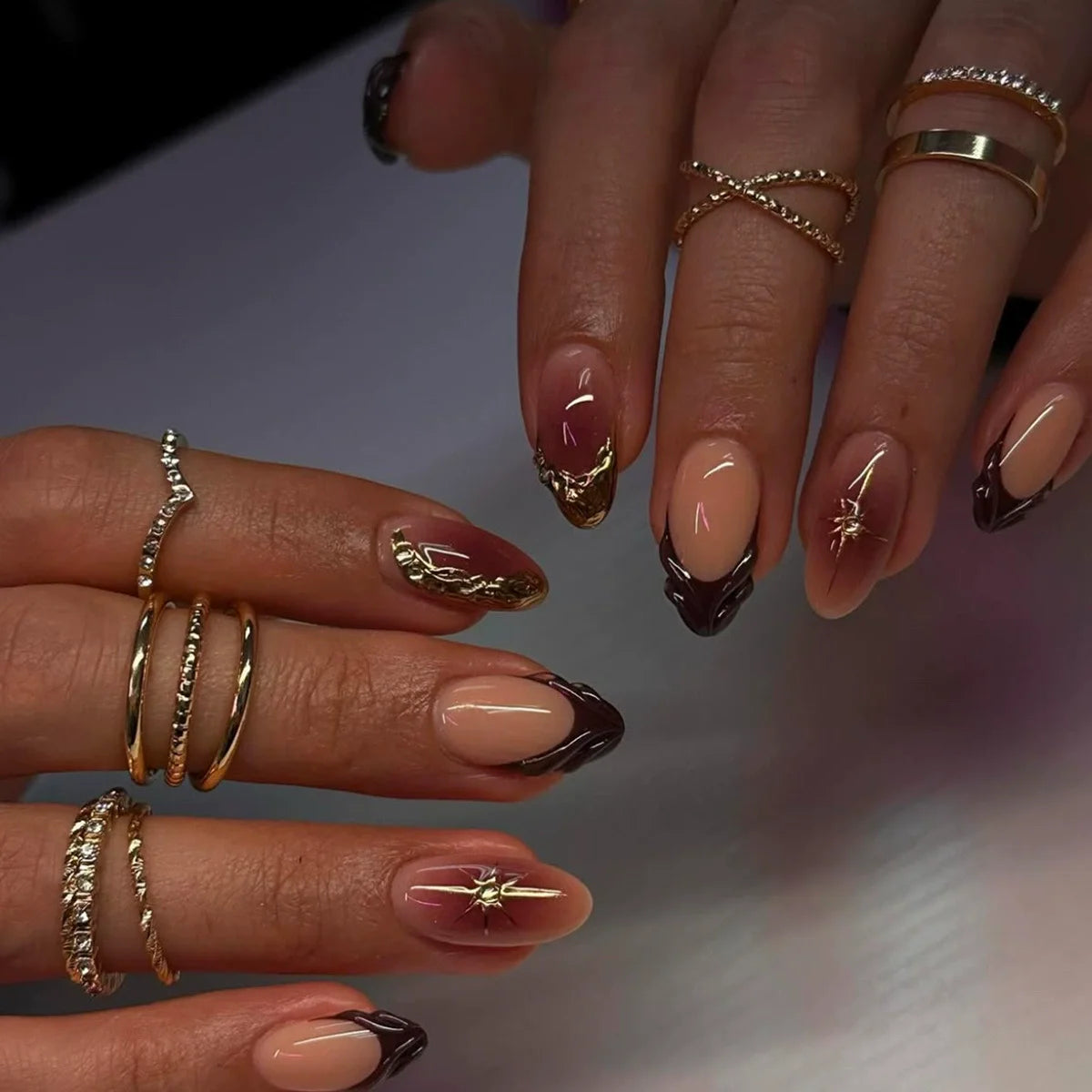 24Pcs Short Almond Nails Set Full Cover Star Moon Wave French Glitter Press on False Nails with Jelly Glue Detachable Nail Art