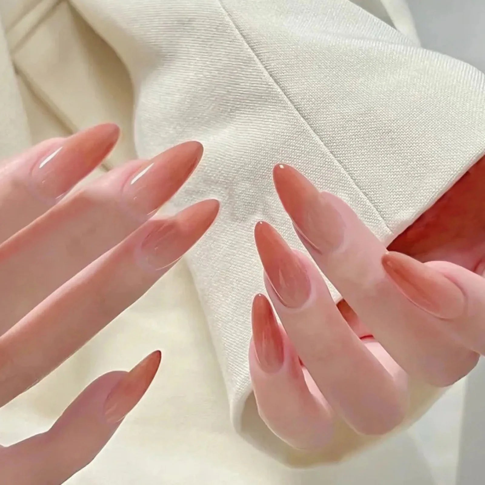 24PCS Long Tip Gentle Gradient Fake Nails Press On Acyrlic Nails Stiletto Milky Pink False Nails Pointed Fashion Nails Wearable